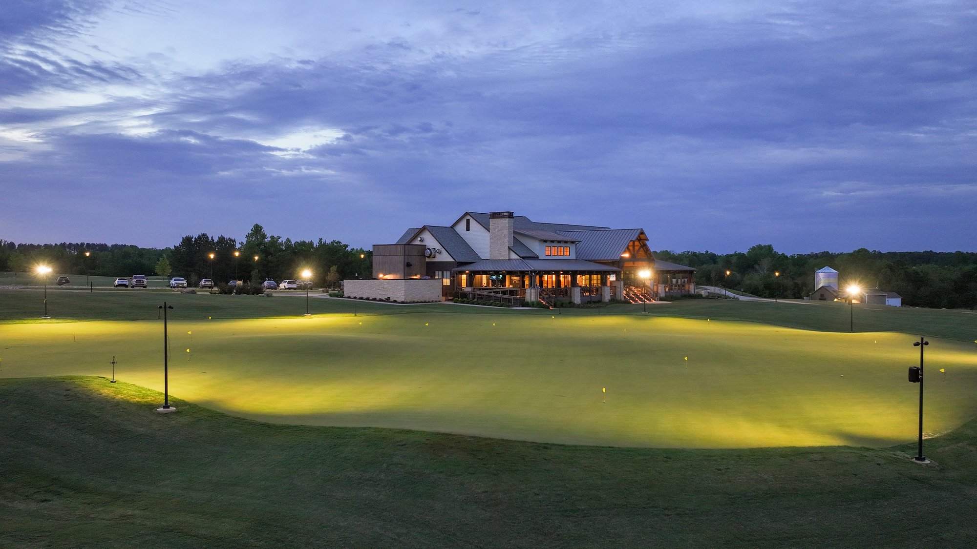 TR-Golf-NightGolf_12
